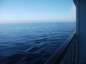 cruise ship sea view horizon 