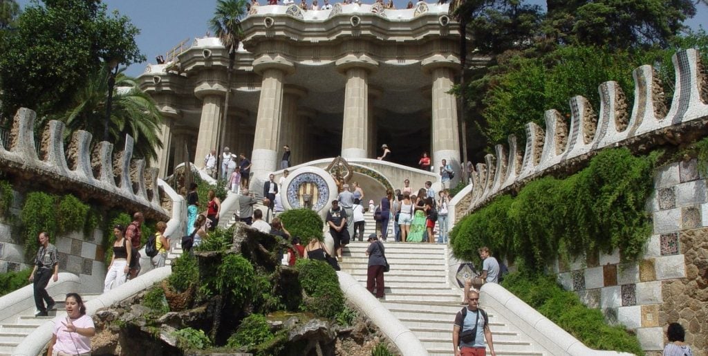 gaudi barcelona park guell what to do cruise spain