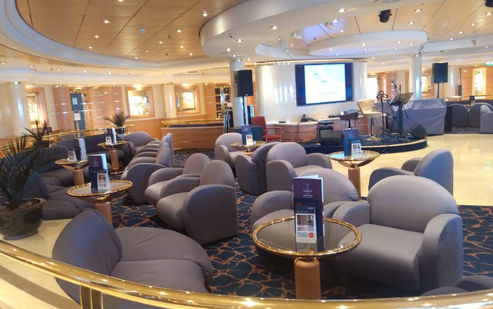 MSC Lirica Cruise Ship Lounge Bar