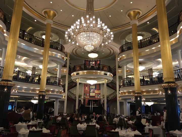 royal caribbean independence of the seas main dining room romeo and juliett macbeth