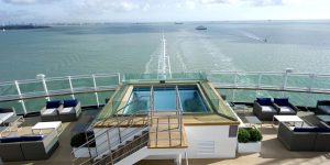 terrace pool britannia p&o cruises hot tub swimming pool view to ocean horizon
