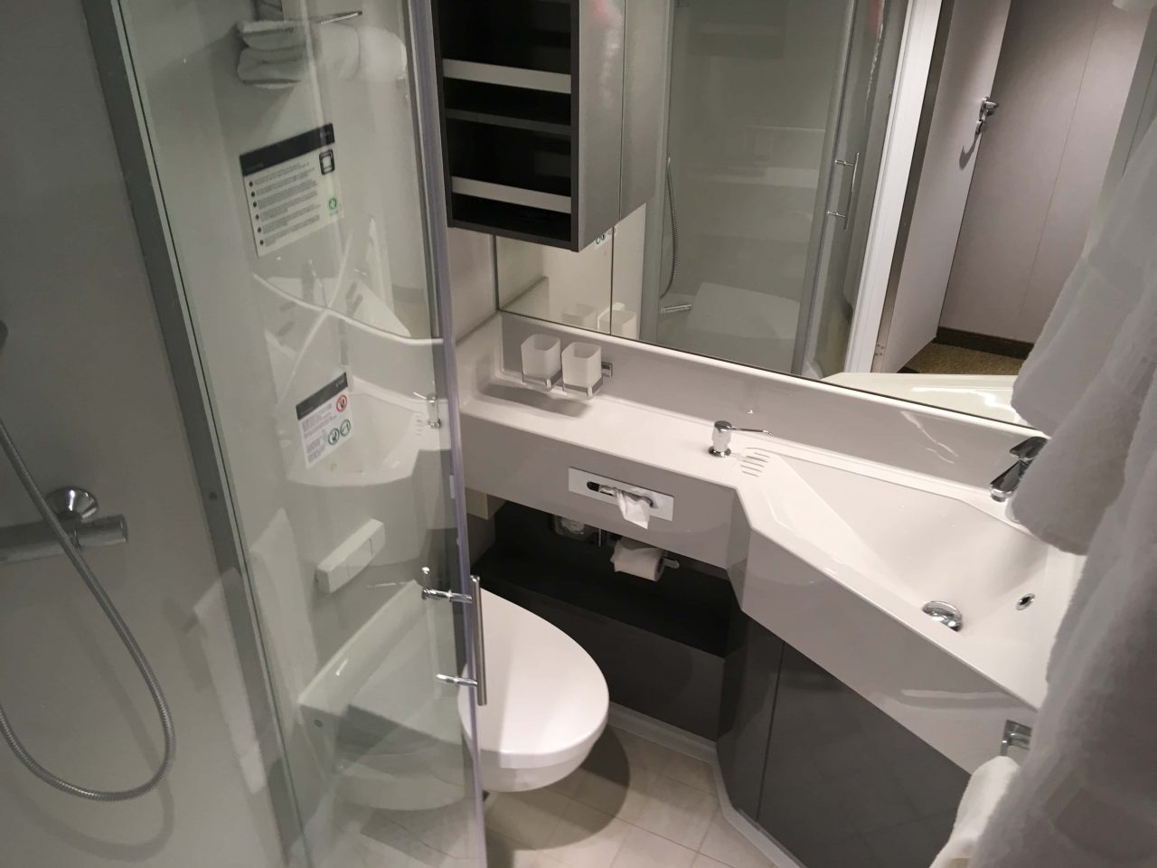 msc meraviglia bathroom inside cabin