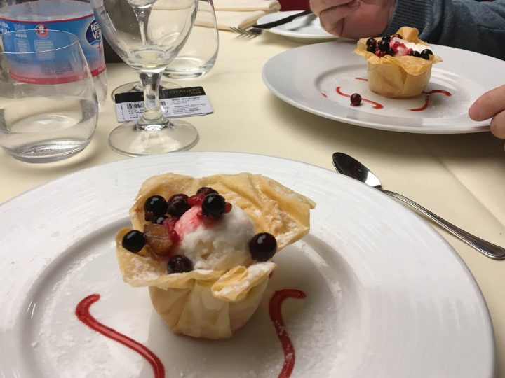 msc meraviglia food main dining room dessert