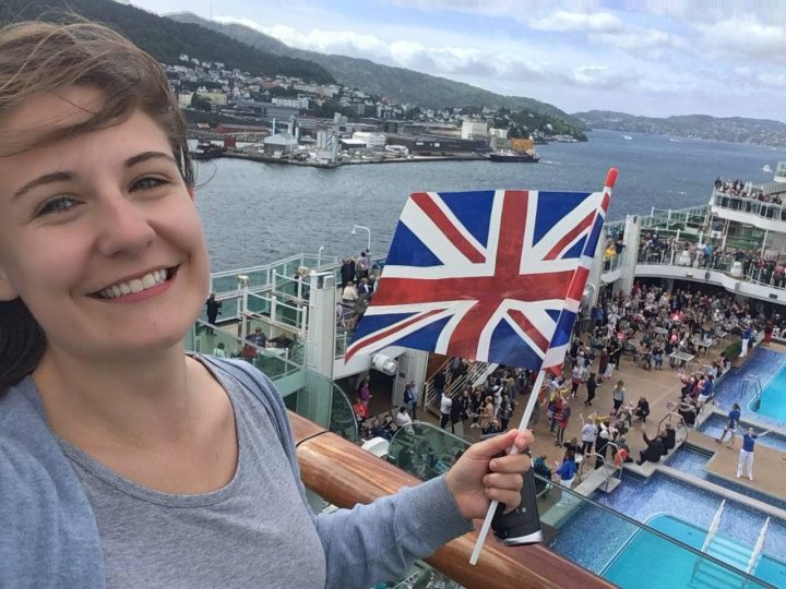 p&o britannia sail away party union jack flag