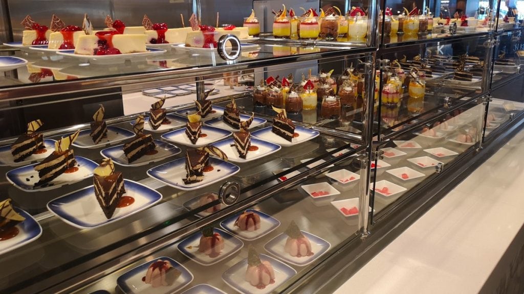 Norwegian Cruise Line Included Food Buffet Cakes Norwegian Encore