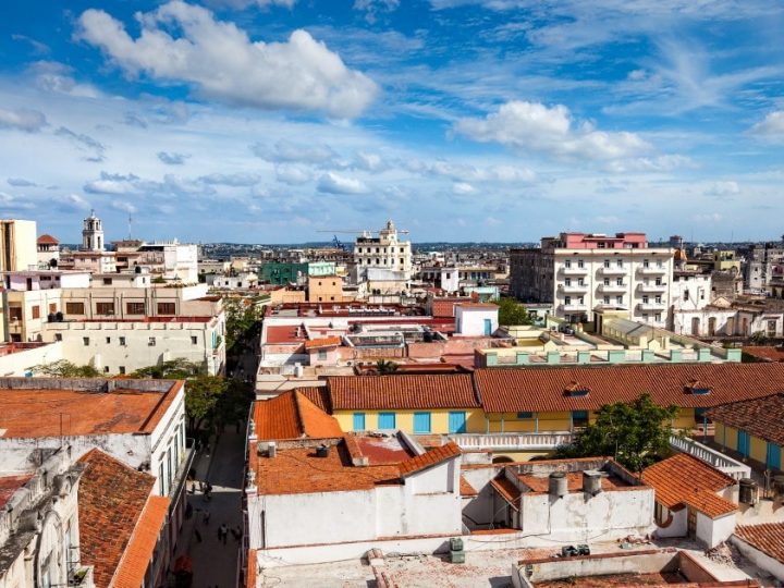 Canadians Cruise To Cuba