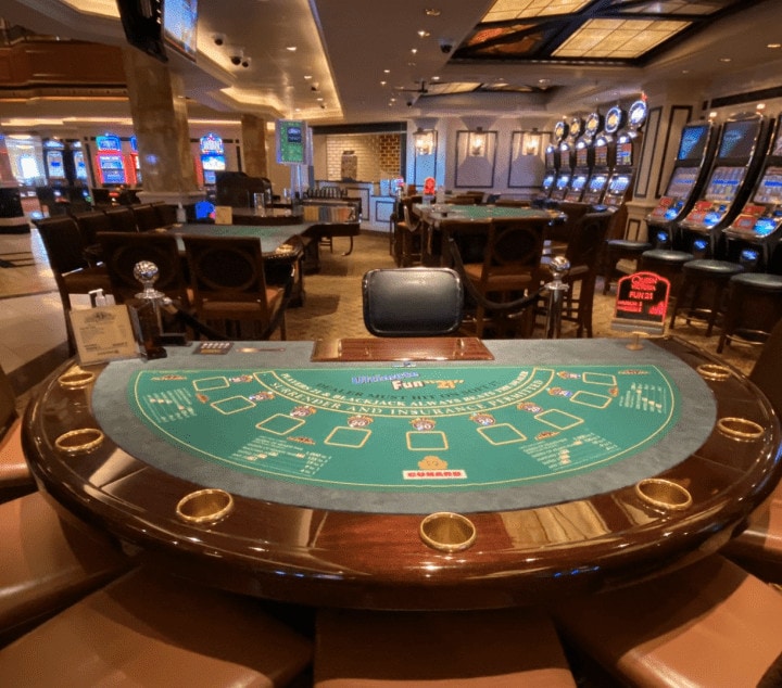 Inside a Cunard Cruise Ship Casino – Games, Tables, and Smoking Policy –  Emma Cruises
