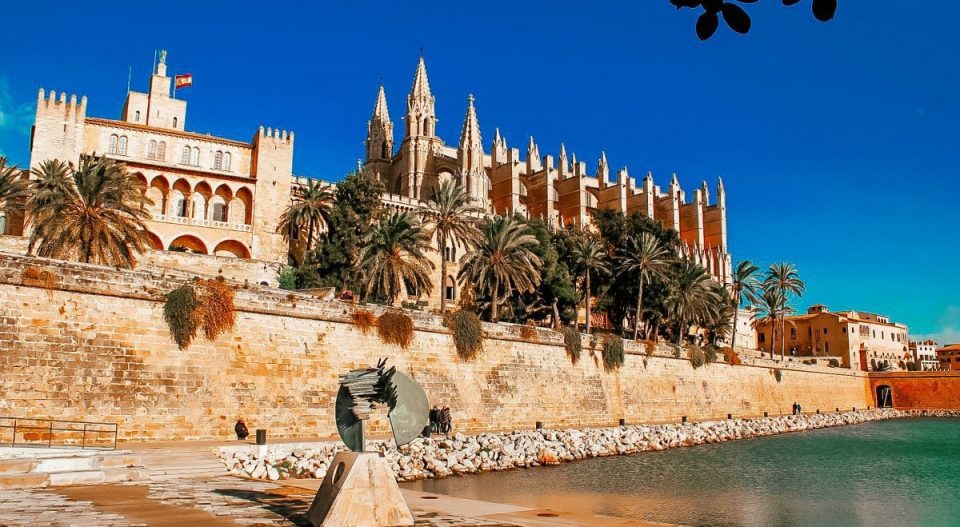 Cathedral + Royal Palace Palma De Mallorca - Emma Cruises