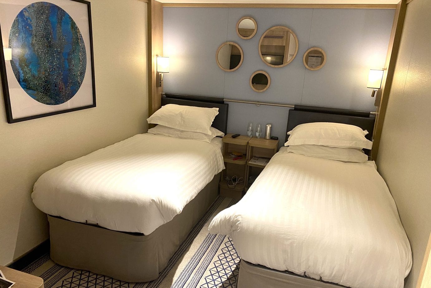 P&O Iona Inside Cabin Photo Review - Space, Bathroom, Cleanliness and ...