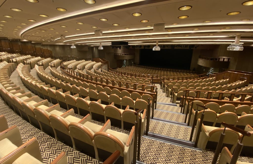 p&o ventura theatre seating empty