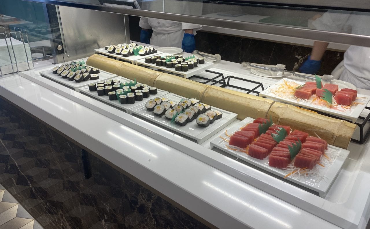 queen mary 2 cunard buffet sushi station