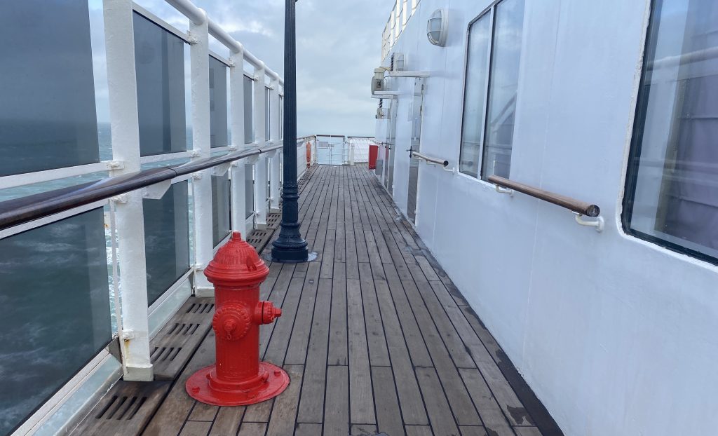 Cunard allow dogs onboard. Fire hydrant and lamppast QM2