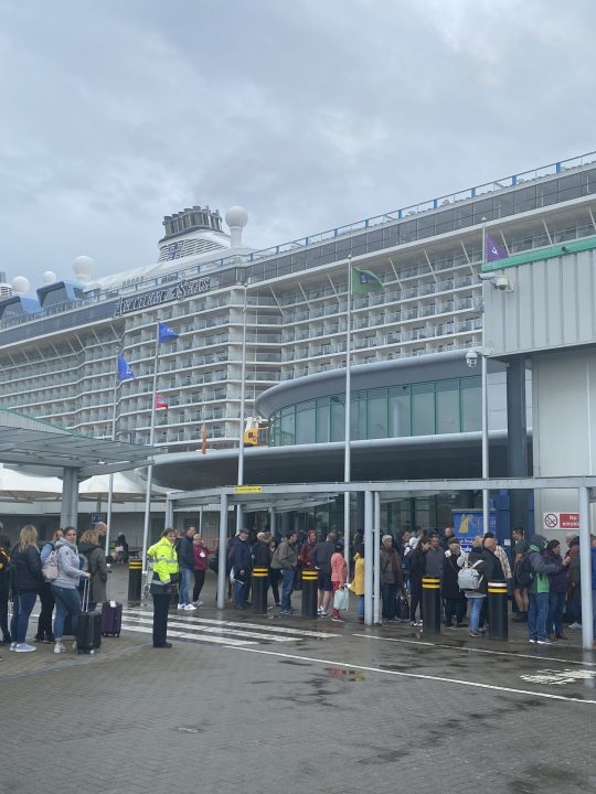 Queues in Southampton boarding Anthem of the Seas