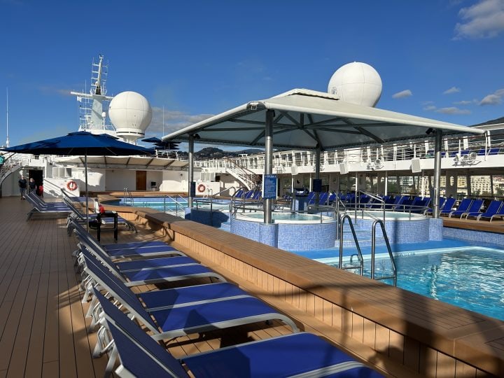 norwegian sun pool deck sun loungers