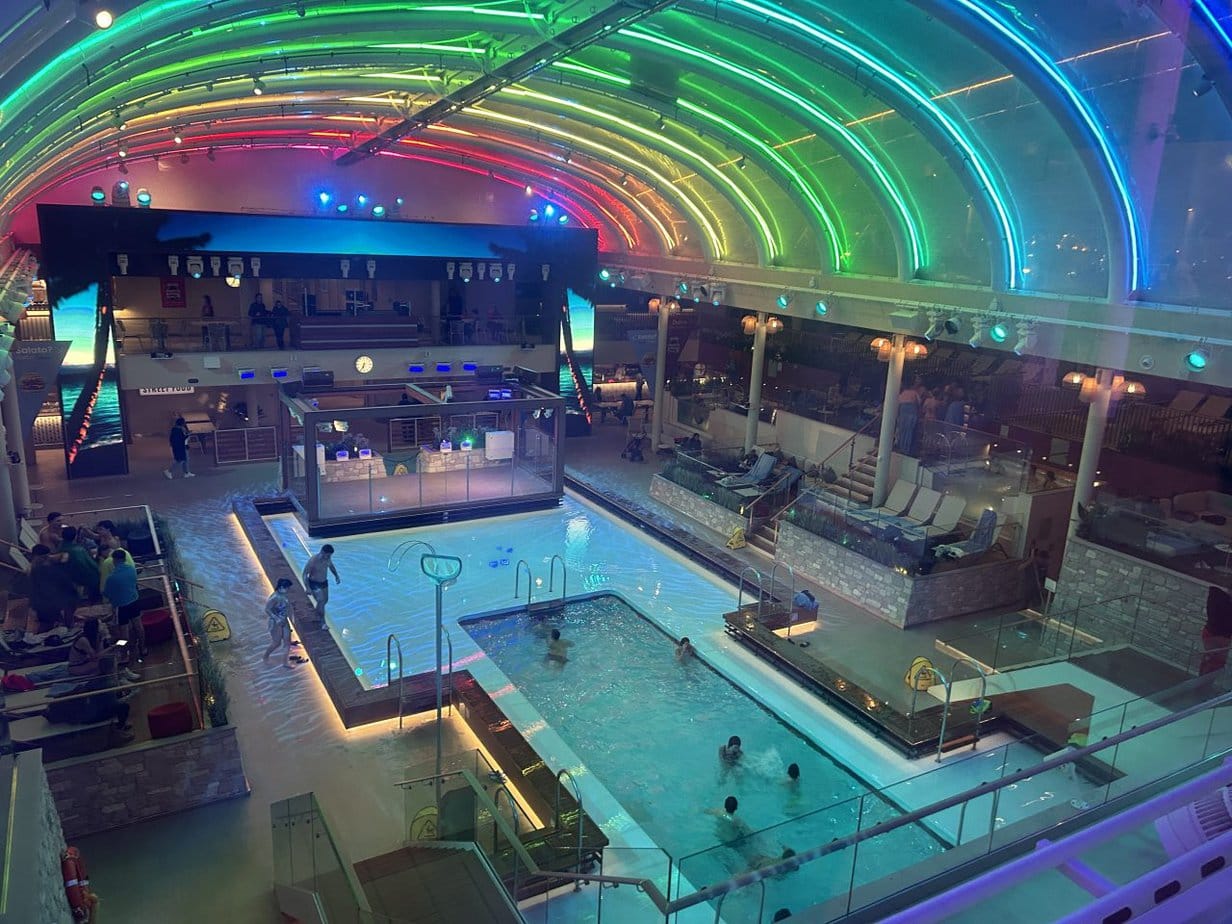 costa smeralda dome pool