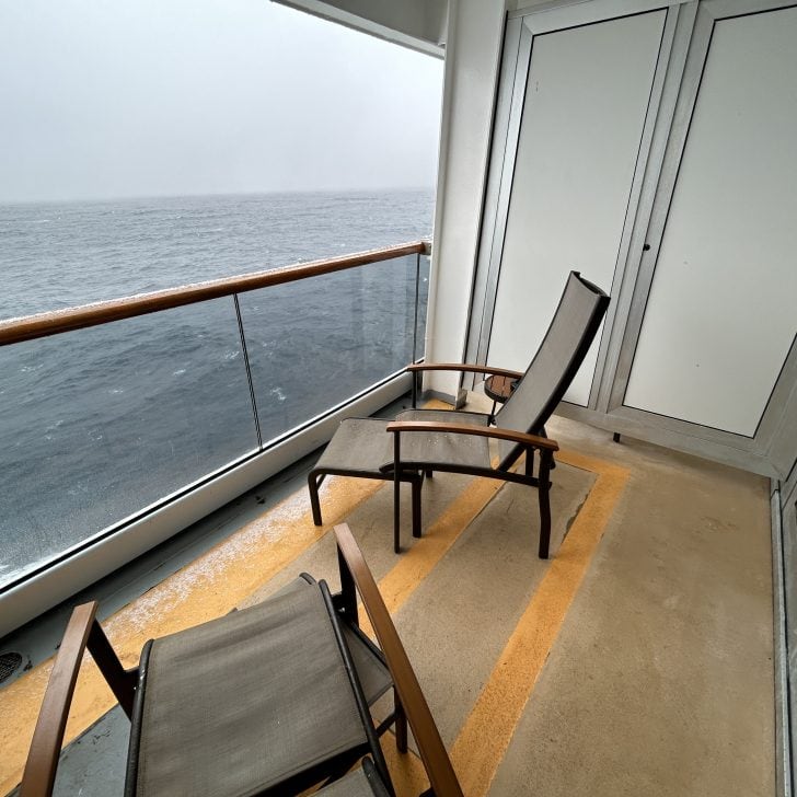 what-is-the-best-cabin-location-on-a-cruise-for-avoiding-seasickness