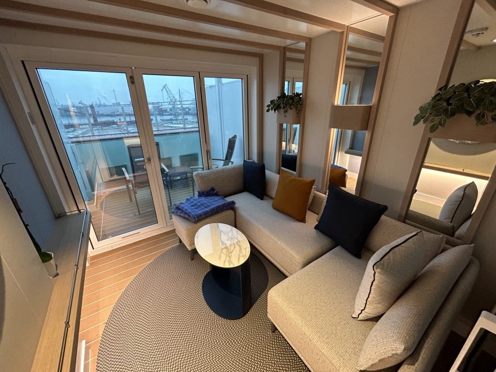 p&o iona conservatory balcony cabin - Emma Cruises