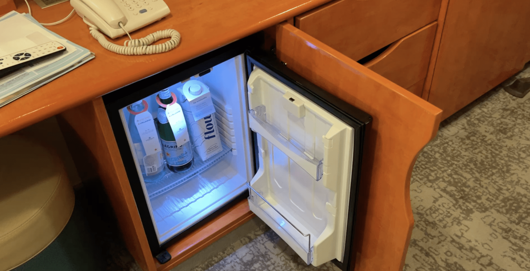 do cruise ships have mini fridges