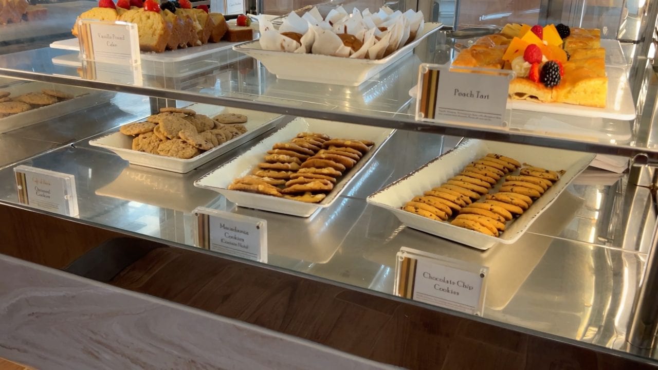 Celebrity Edge Cookies and Cake in Cafe Al Bacio