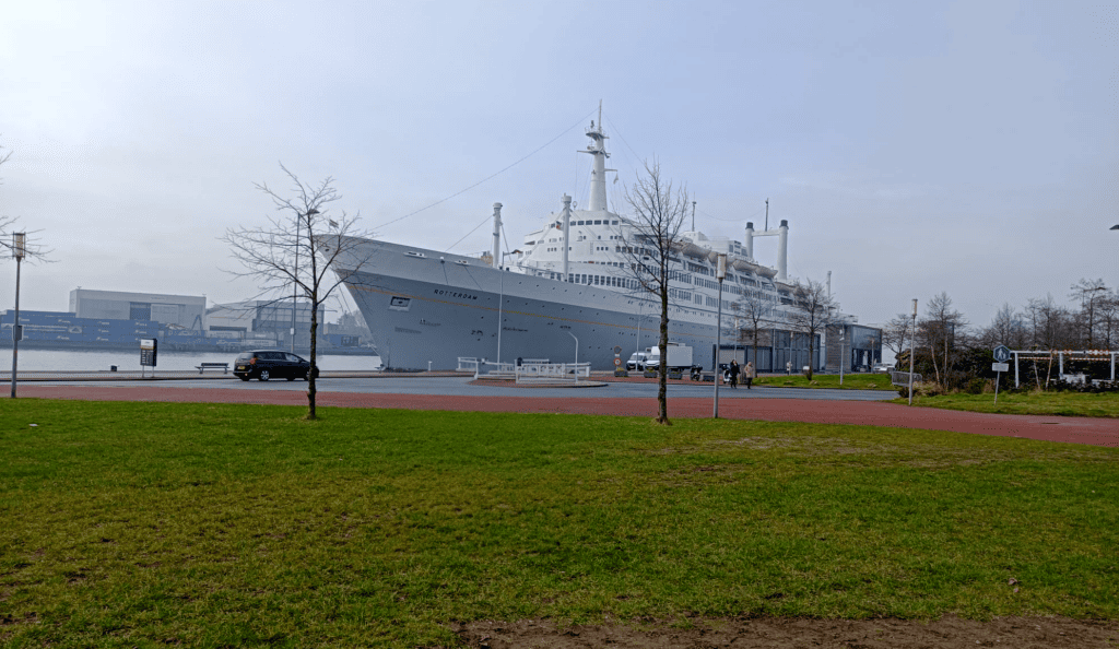 ocean liner trips to europe
