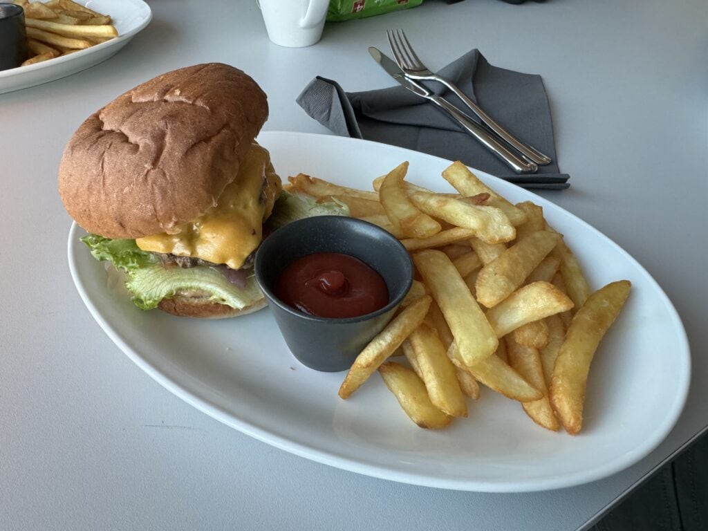 Havila Polaris Lunch burger