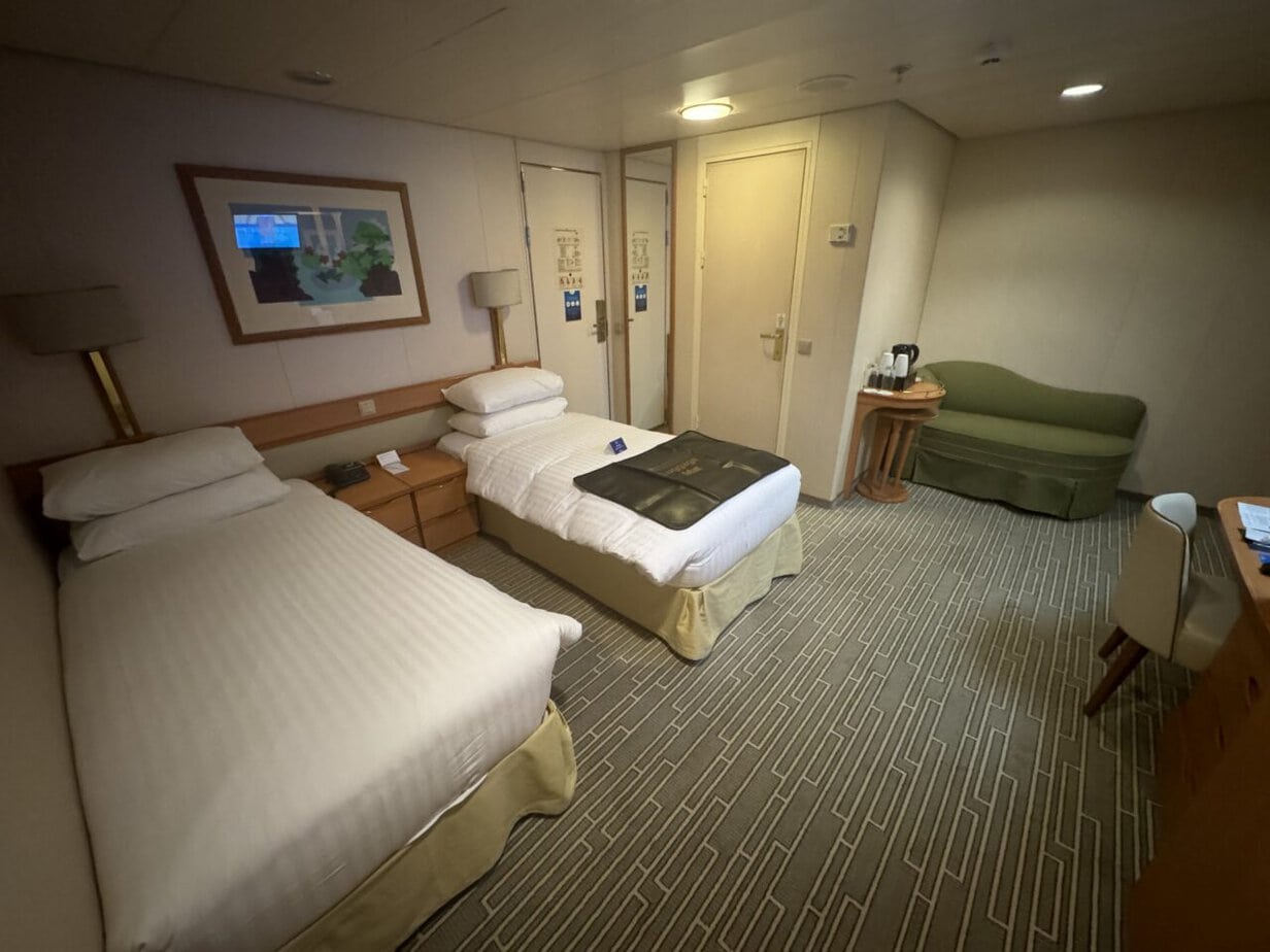 P&O Aurora inside cabin