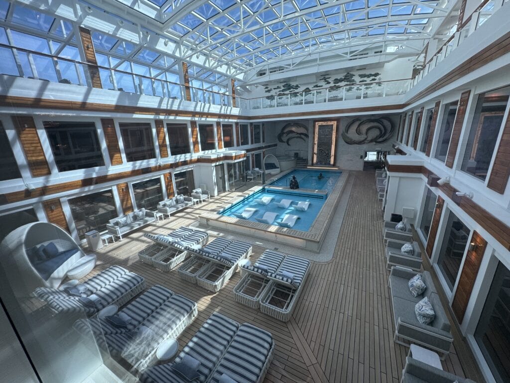 The Haven Pool, Norwegian Encore