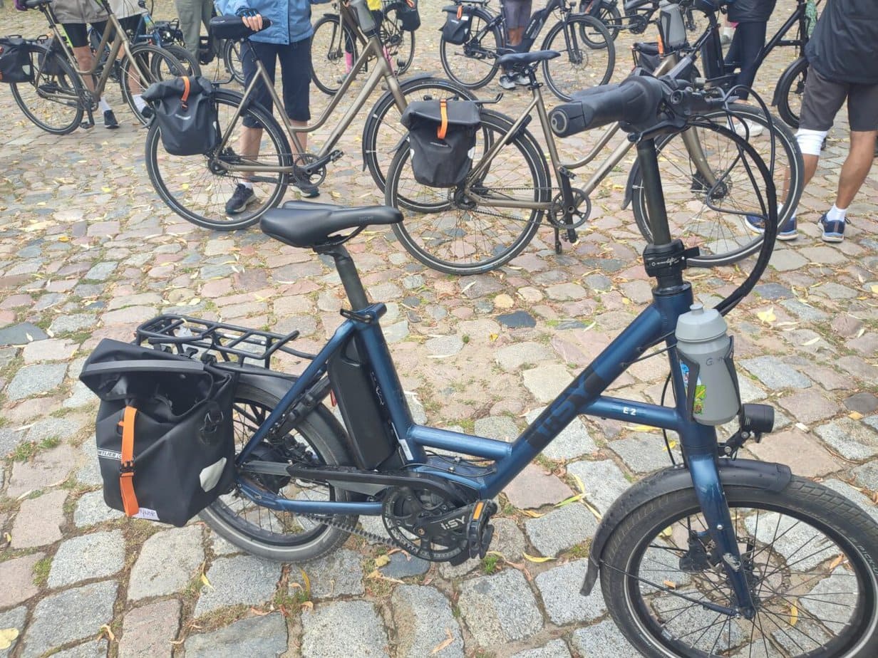 Emma cruises Barge and Bike on the Merlijn E-bikes