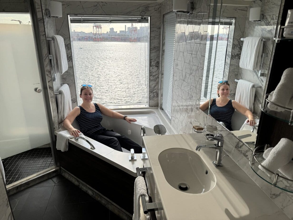 Emma Cruises on Norwegian Spirit in the bath